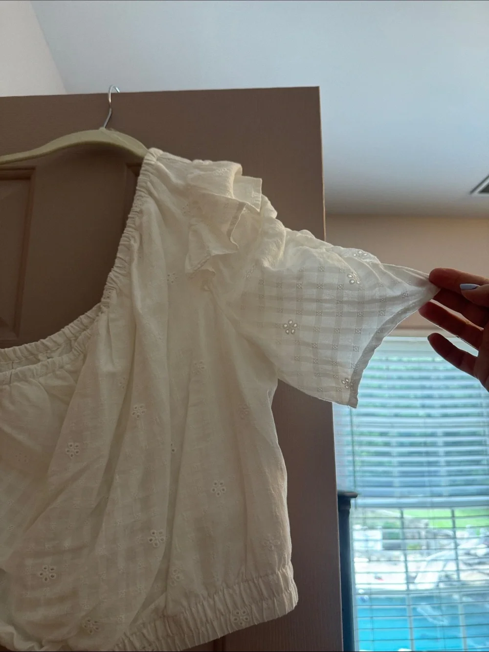 Universal Threads NWT White Eyelet Two-Piece Crop Top & Skirt Set